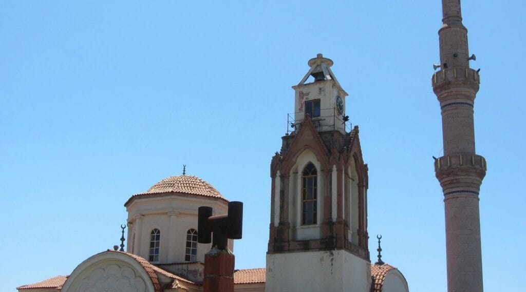 Ayvalık Saatli Cami