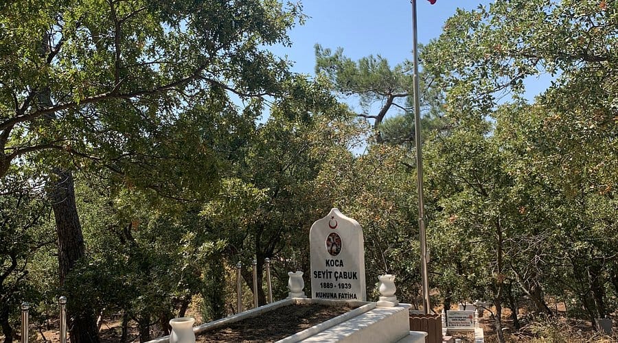 Seyit Onbaşı Mezarı